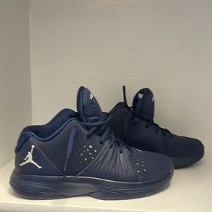 Jordan 5AM - size 6.5 Youth - midnight navy